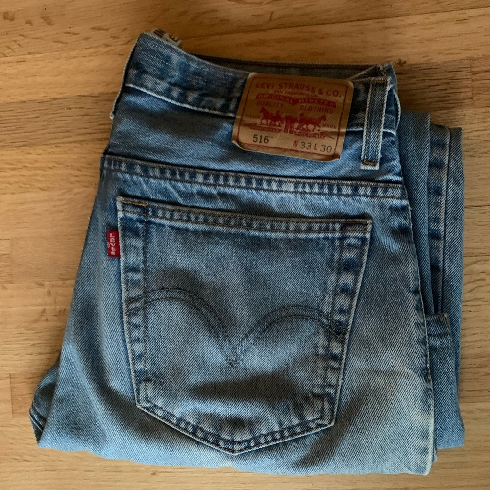 Levi’s slim fit 516 jeans! (Fit baggy though)